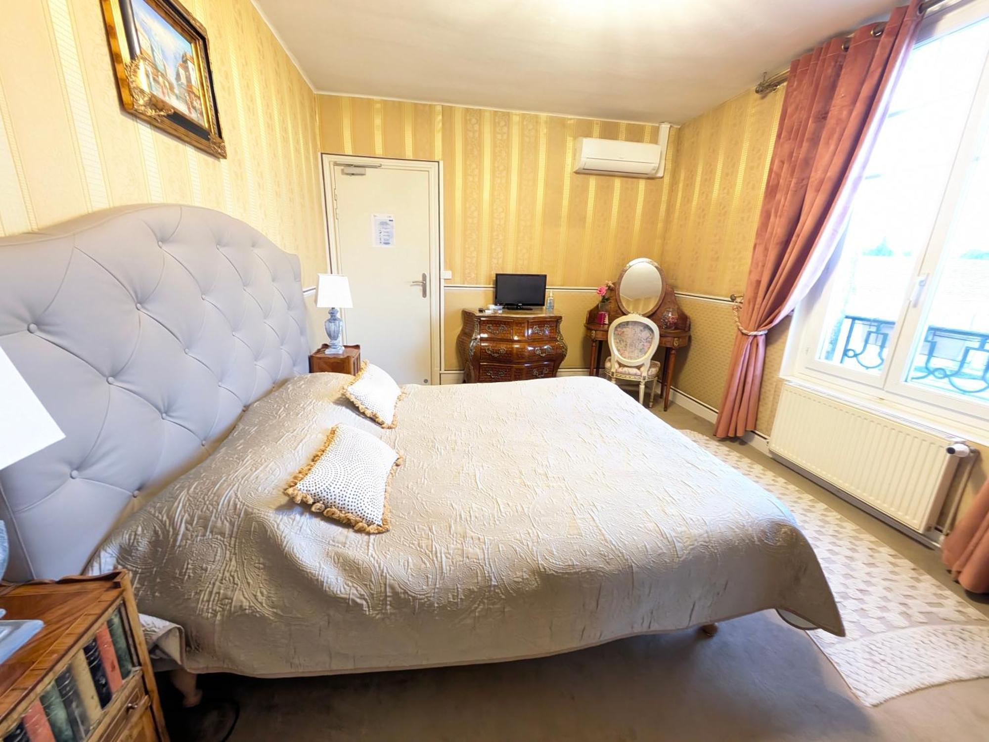 Chateau De Quesmy エクステリア 写真